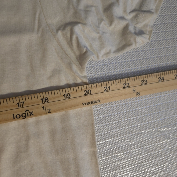 SANRIO Hello Kitty Beige Color Graphic T-Shirt Size Large Watering Plants NEW - Picture 12 of 12